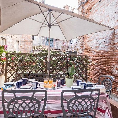 La Delizia Central Apartment Lucca Eksteriør bilde
